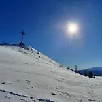 Dolomitenblick * Stronach-Kirche